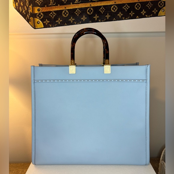 🩵✨SOLD✨🩵($3100 Retail) Fendi Medium Sunshine Tote Bag Blue - Picture 5 of 9